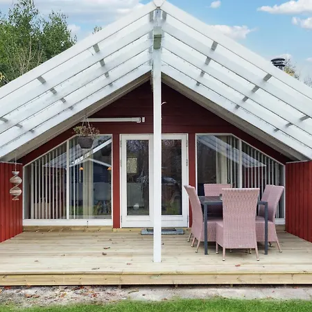 בית נופש 3 Bedroom Beautiful In *